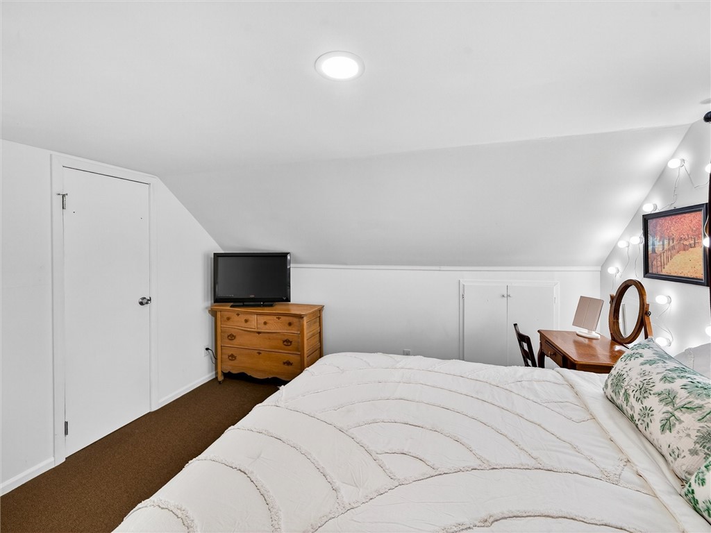 22 Mac Arthur Road Greece, NY 14615 - Photo 27 of 38