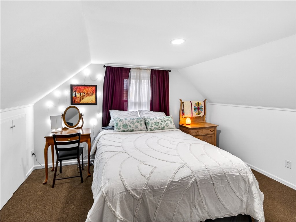 22 Mac Arthur Road Greece, NY 14615 - Photo 28 of 38