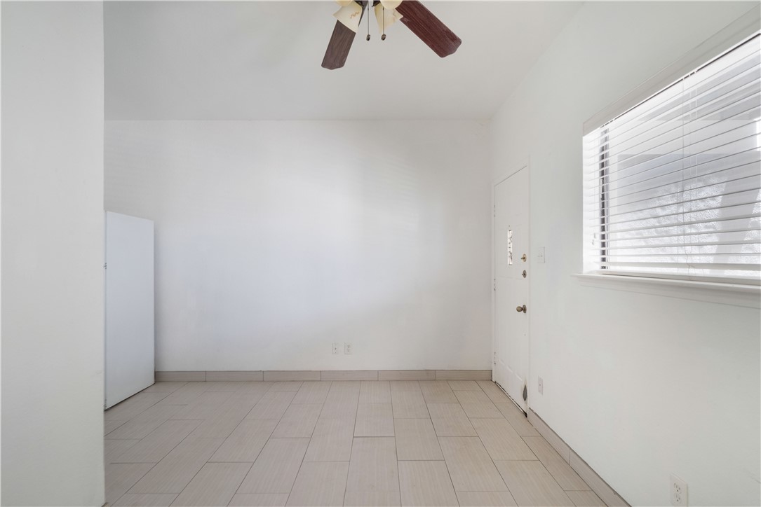 2605 Enfield Road, Unit 110 Austin, TX 78703 - Photo 19 of 22 Living-room
