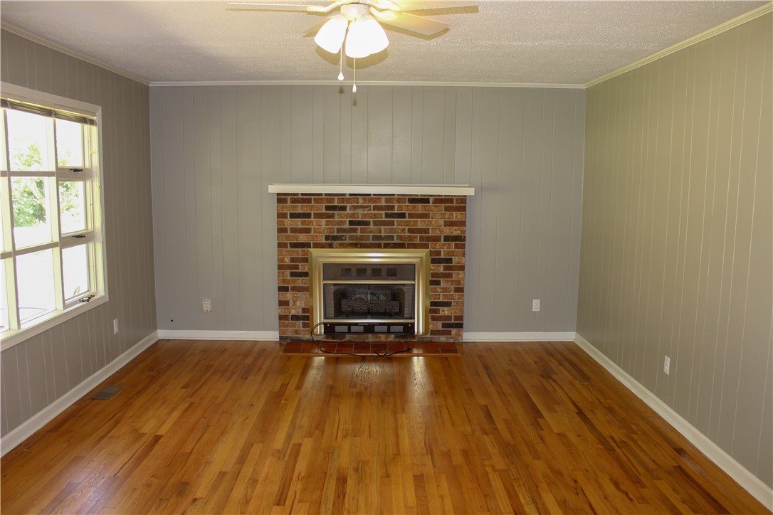 622 Anthony Road Easley, SC 29640 - Photo 11 of 28