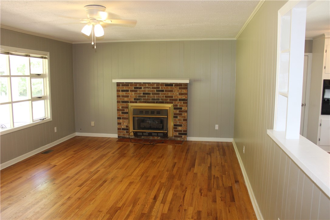 622 Anthony Road Easley, SC 29640 - Photo 10 of 28