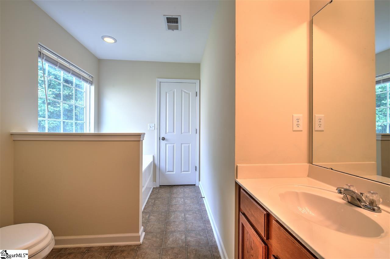 112 Stream Crossing Way Greer, SC 29650 - Photo 21 of 36 Gallery Image 21