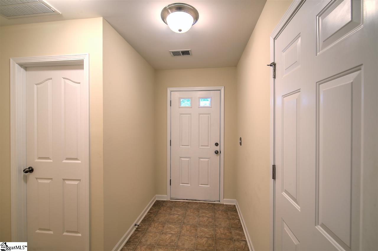 112 Stream Crossing Way Greer, SC 29650 - Photo 3 of 36 Gallery Image 3