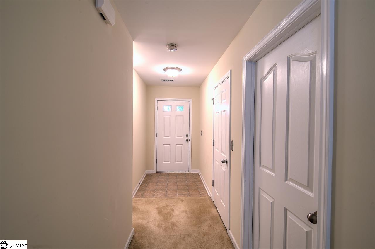 112 Stream Crossing Way Greer, SC 29650 - Photo 4 of 36 Gallery Image 4