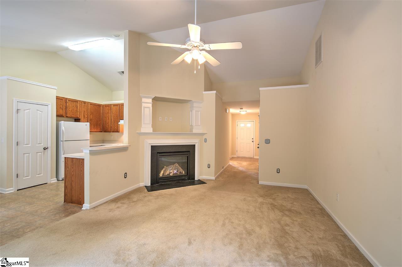 112 Stream Crossing Way Greer, SC 29650 - Photo 5 of 36 Gallery Image 5