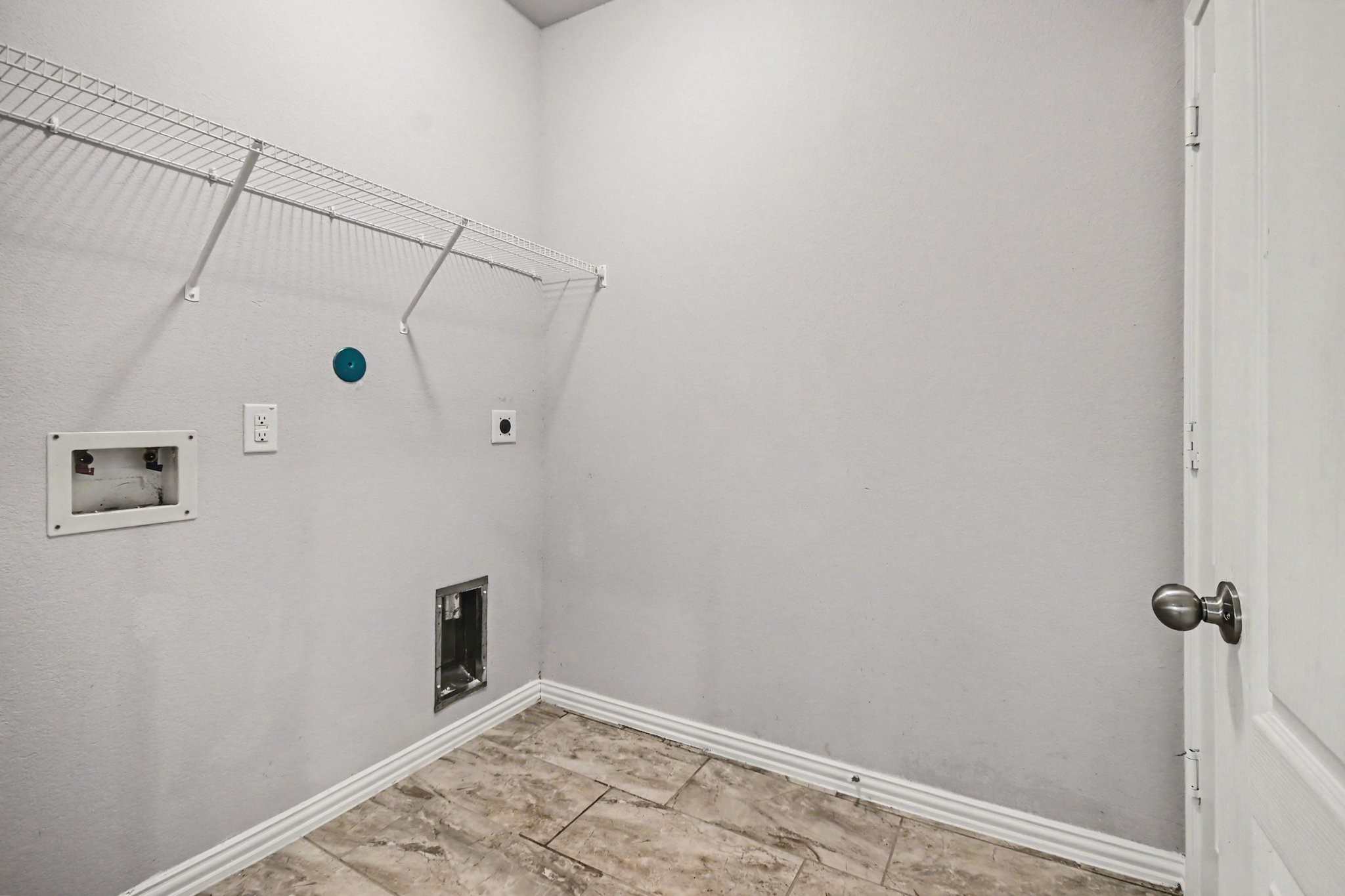 110 Kelly Street Angleton, TX 77515 - Photo 28 of 32