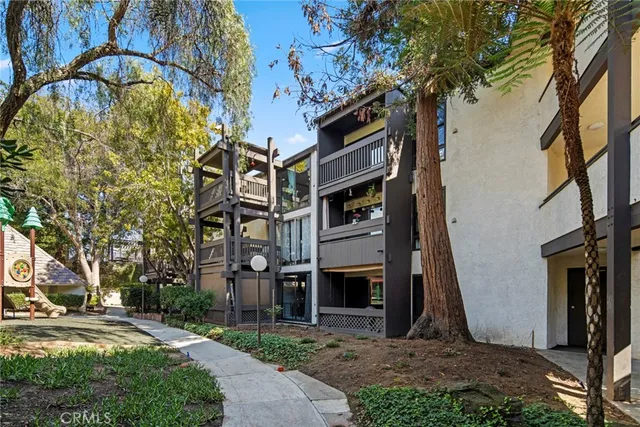 $395,000 | 7765 West 91st Street, Unit A2122, Playa del Rey, CA 90293