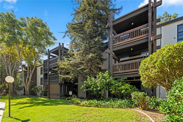 $395,000 | 7765 West 91st Street, Unit A2122, Playa del Rey, CA 90293