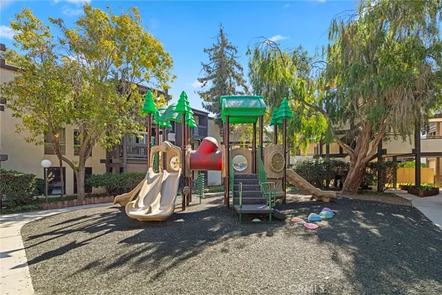 $395,000 | 7765 West 91st Street, Unit A2122, Playa del Rey, CA 90293