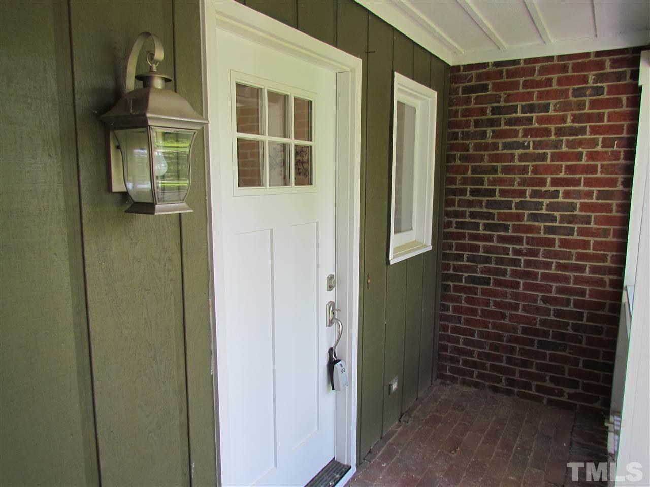 8412 Two Courts Drive Raleigh, NC 27613 - Photo 4 of 25
