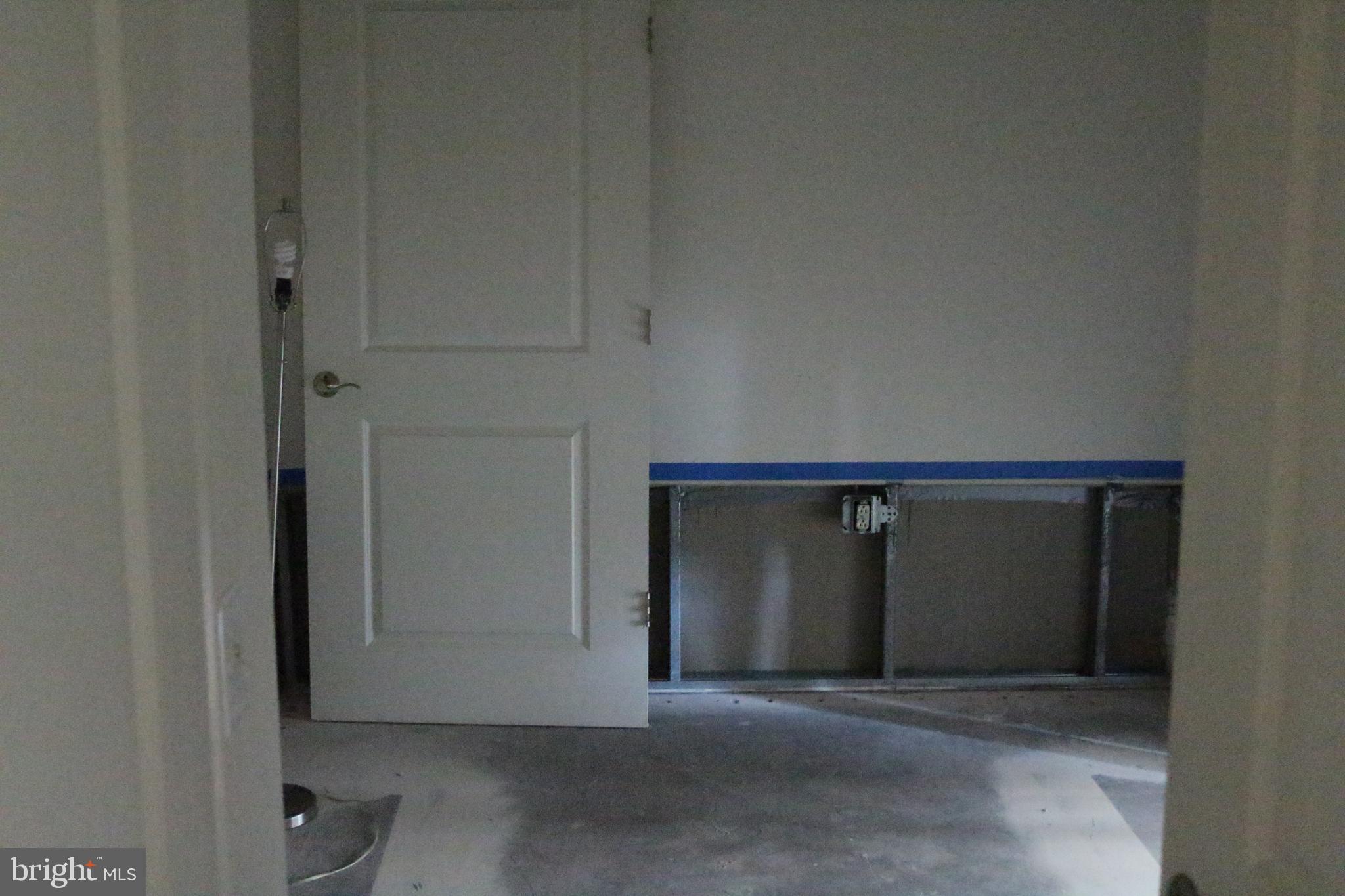 11990 Market Street, Unit 1216 Reston, VA 20190 - Photo 5 of 23 Den or Bedroom