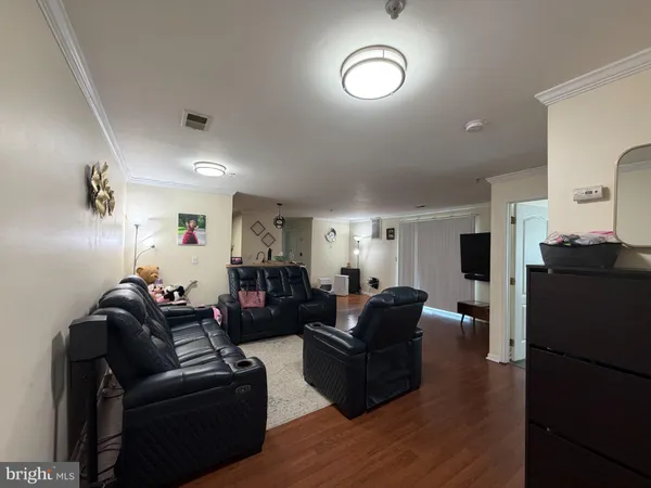 $2,450 | 123 Lionheart Lane, West Deptford, NJ 08086