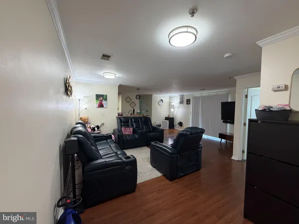 $2,450 | 123 Lionheart Lane, West Deptford, NJ 08086