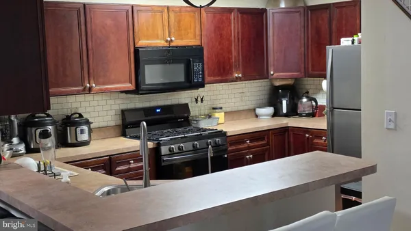 $2,450 | 123 Lionheart Lane, West Deptford, NJ 08086