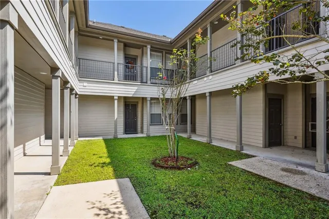 $154,900 | 350 Emerald Forest Boulevard, Unit 22107, Covington, LA 70433