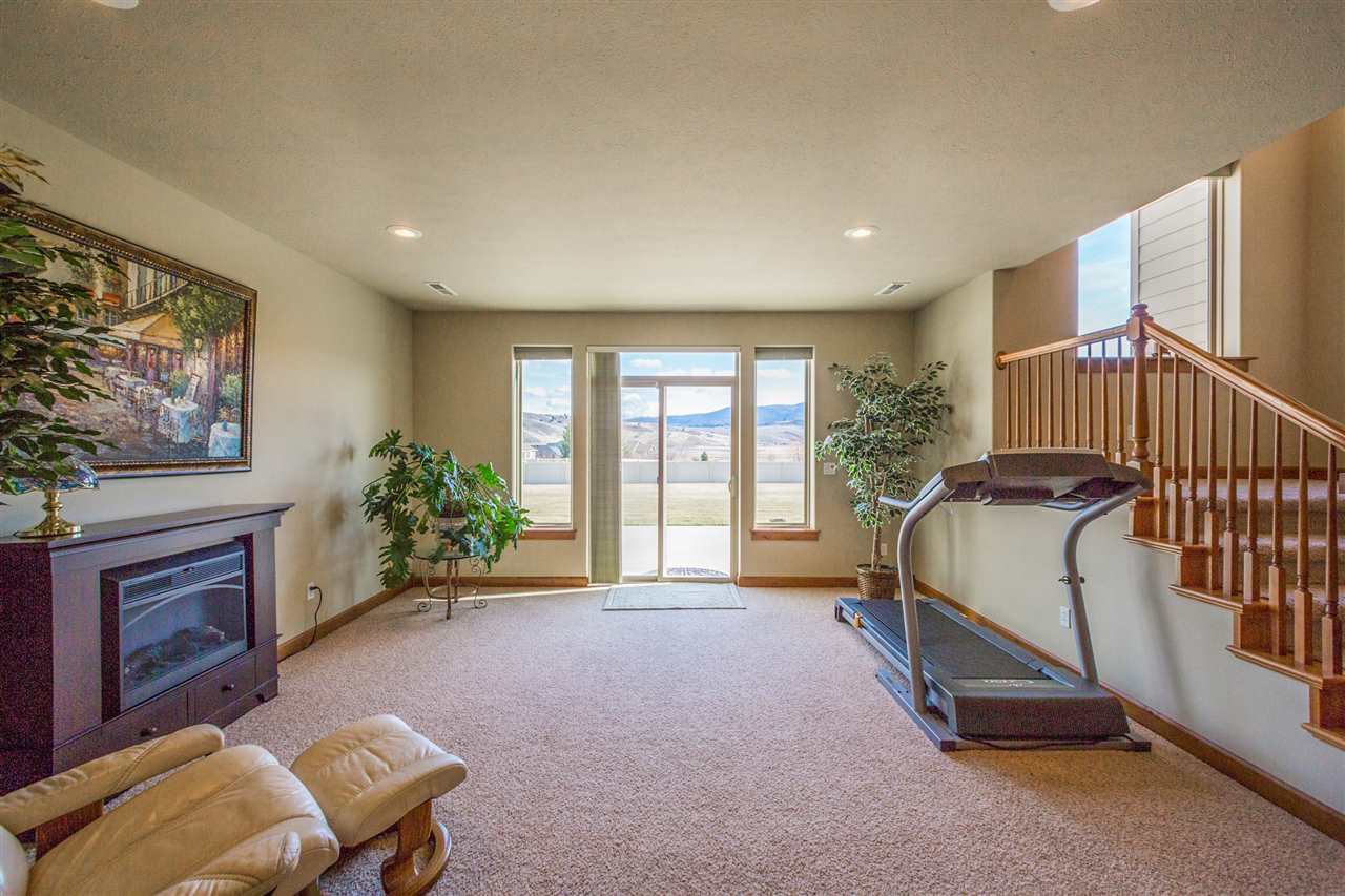 2111 South Meadowview Road Greenacres, WA 99016 - Photo 14 of 20