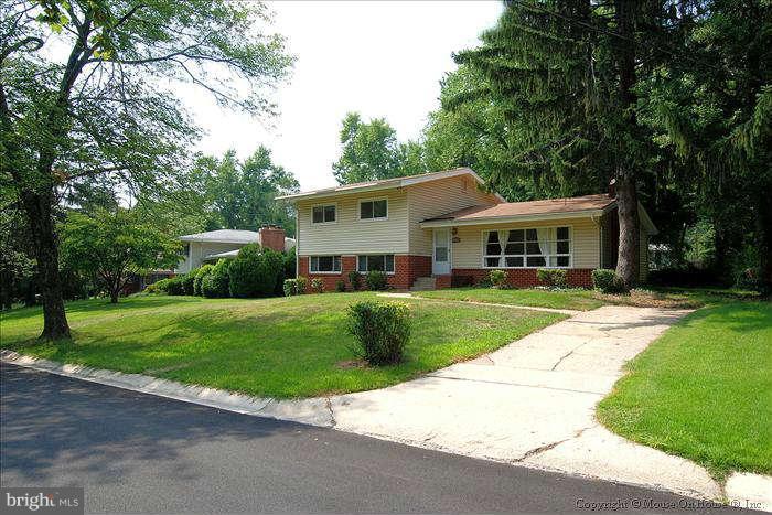 820 Northwest Drive Silver Spring, MD 20901 - Photo 21 of 26 Exterior (Front)