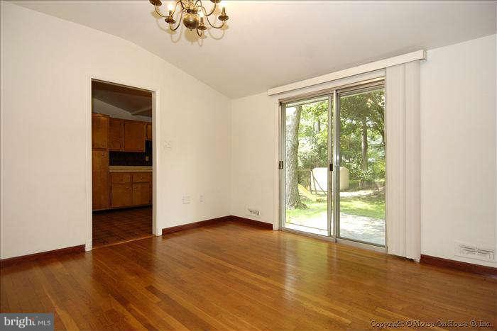 820 Northwest Drive Silver Spring, MD 20901 - Photo 7 of 26 Dining Room