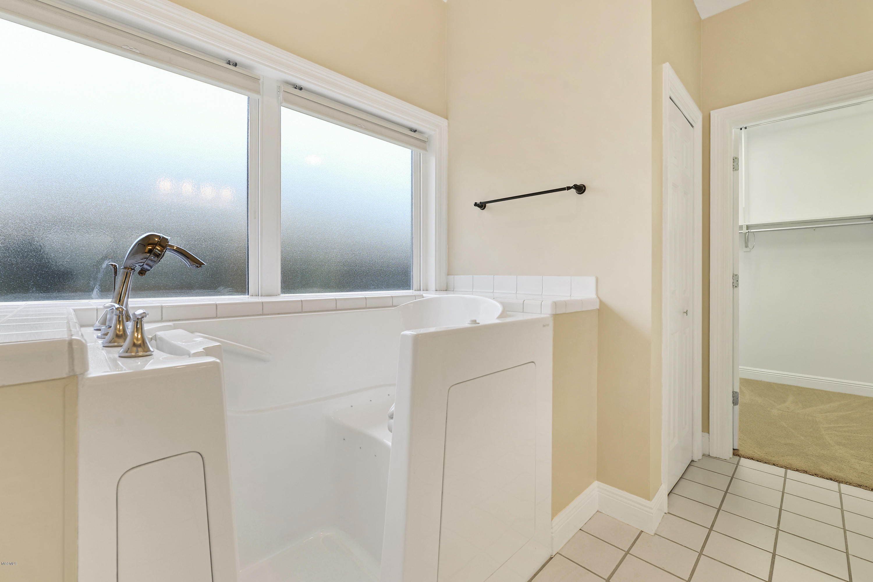 2573 Rue Palafox Biloxi, MS 39531 - Photo 17 of 27 017