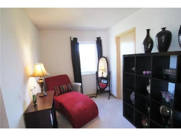 $2,200 | 17644 69th Place North, Maple Grove, MN 55311