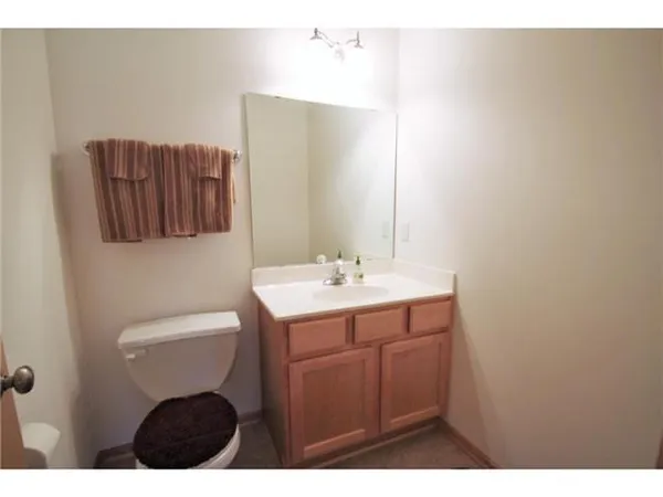 $2,200 | 17644 69th Place North, Maple Grove, MN 55311