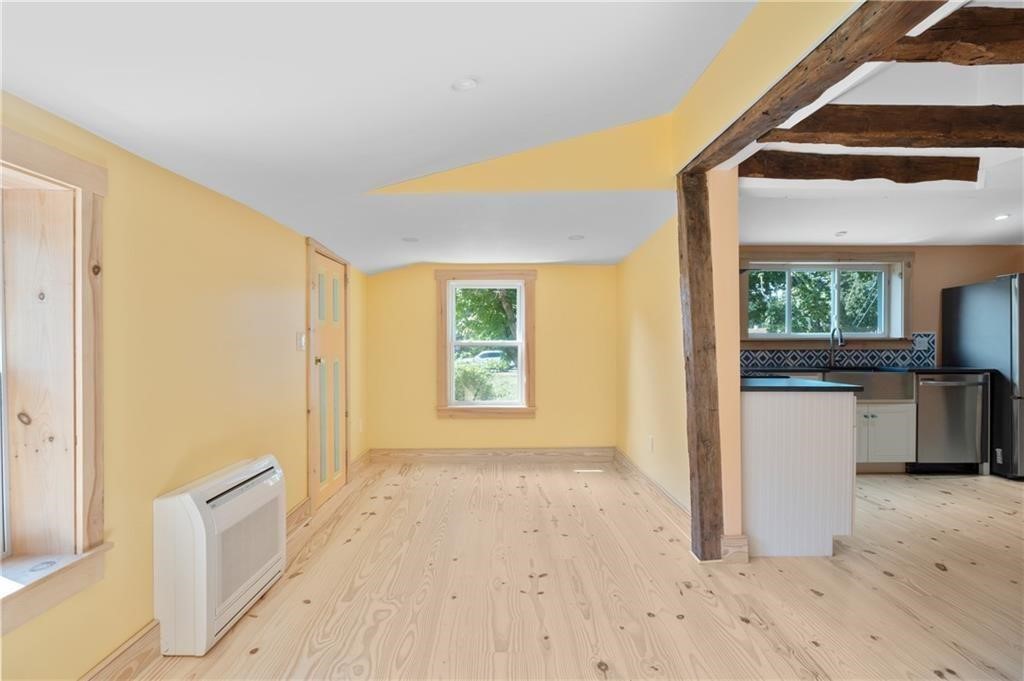 2930 Main Road Tiverton, RI 02878 - Photo 6 of 21