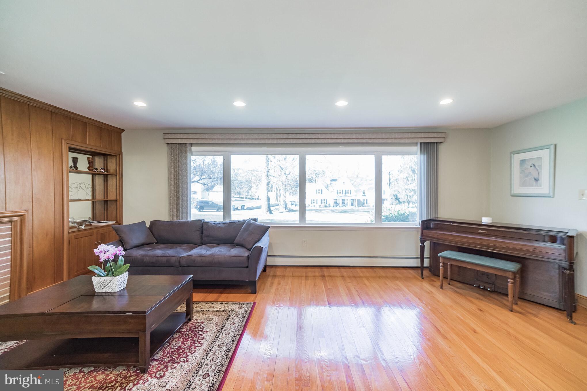 917 Pinecroft Road Berwyn, PA 19312 - Photo 9 of 32 Gallery Image 9