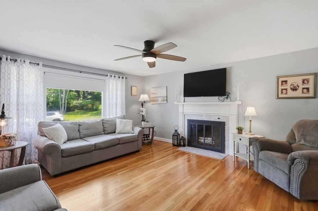 36 Glenn Road Lowell, MA 01852 - Photo 6 of 39