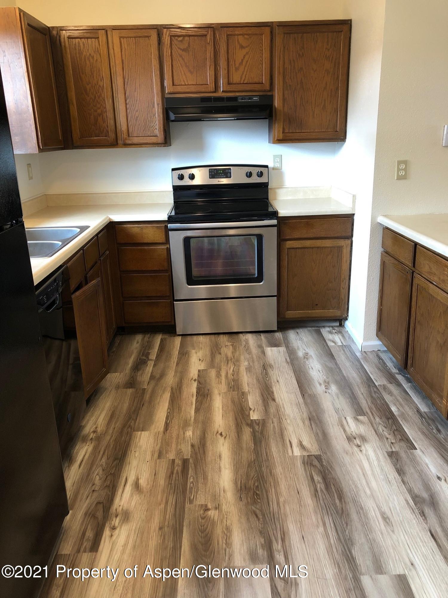 2419 Rail Avenue Rifle, CO 81650 - Photo 6 of 11 6 kitchen
