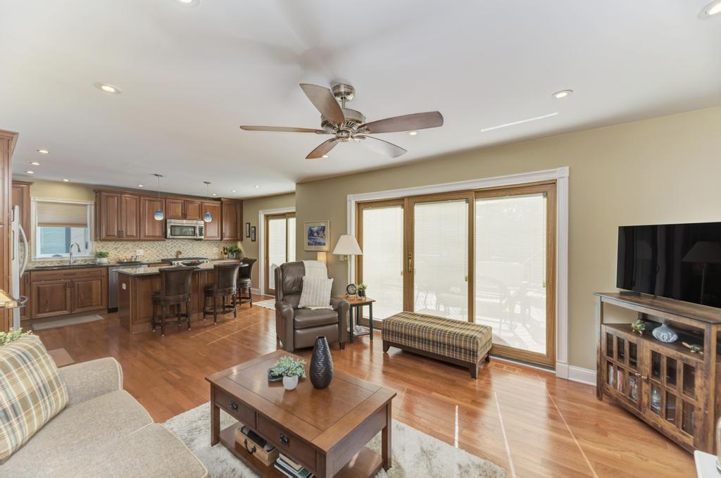 440 Lindley Road Westmont, IL 60559 - Photo 11 of 42 Gallery Image 11