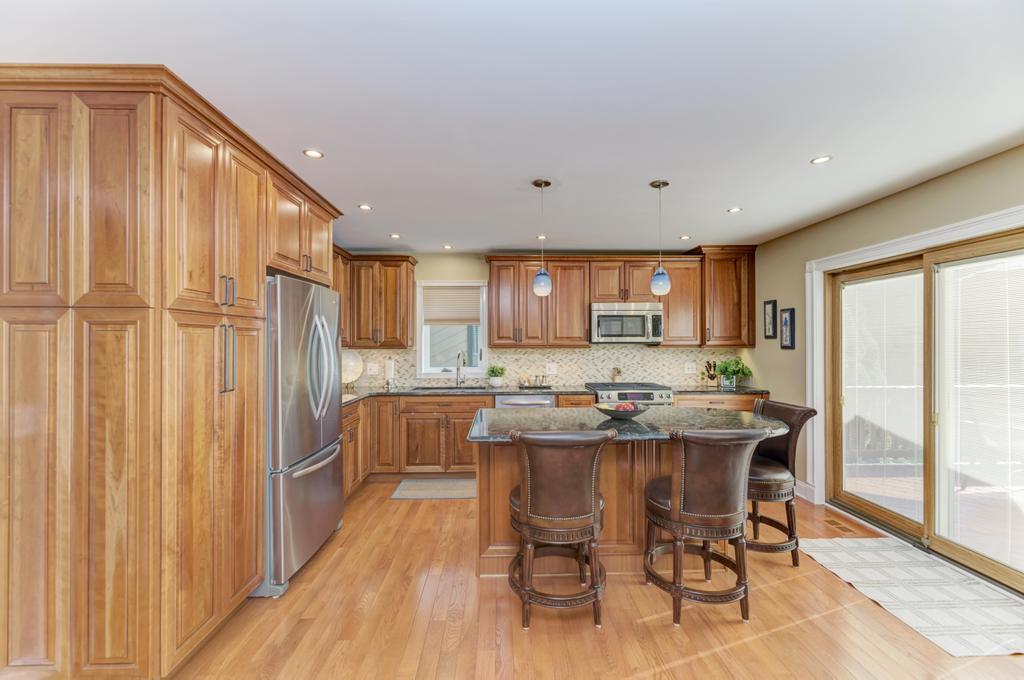 440 Lindley Road Westmont, IL 60559 - Photo 12 of 42 Gallery Image 12