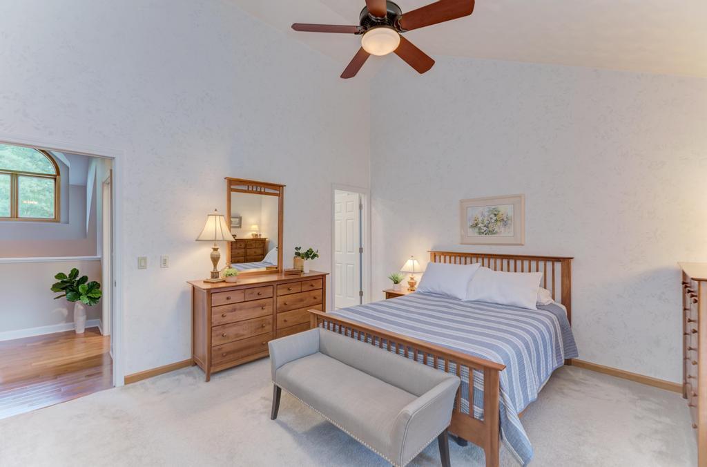 440 Lindley Road Westmont, IL 60559 - Photo 20 of 42 Gallery Image 20