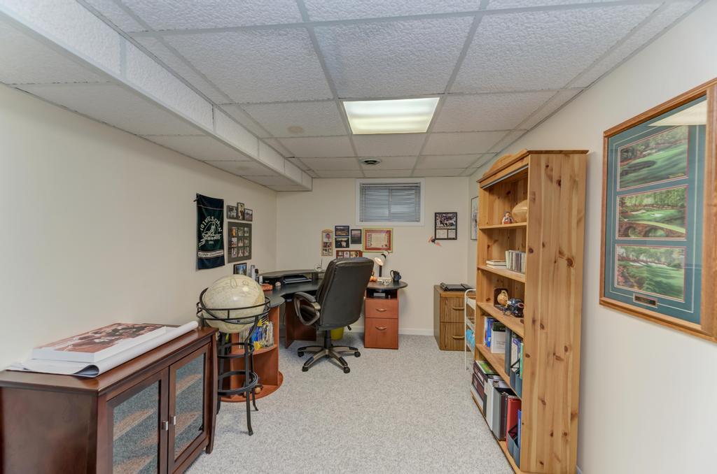 440 Lindley Road Westmont, IL 60559 - Photo 33 of 42 Gallery Image 33