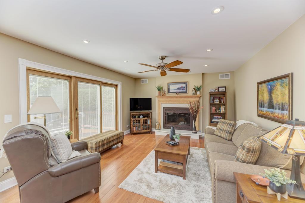 440 Lindley Road Westmont, IL 60559 - Photo 9 of 42 Gallery Image 9