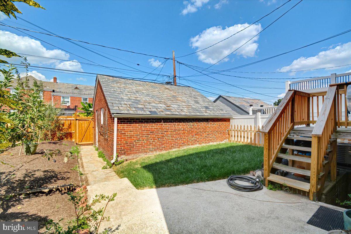 1646 Roundhill Road Baltimore, MD 21218 - Photo 19 of 24 Gallery Image 19