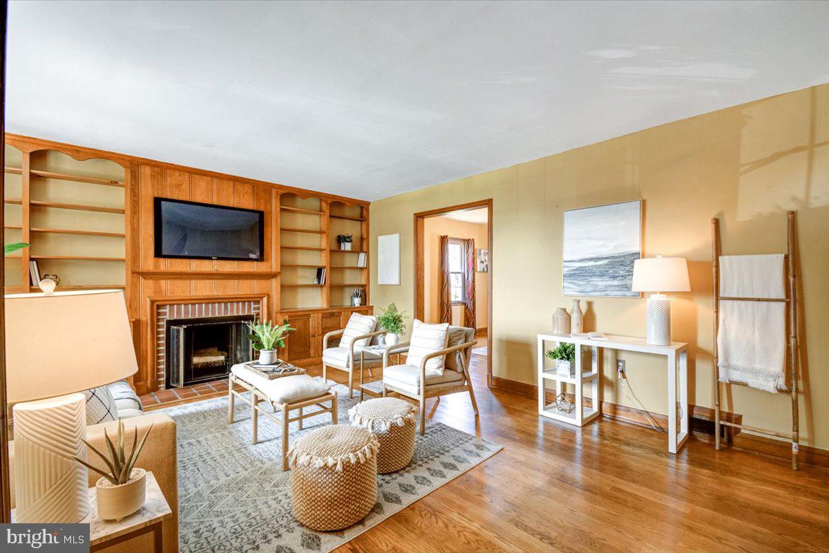 1646 Roundhill Road Baltimore, MD 21218 - Photo 2 of 24 Gallery Image 2