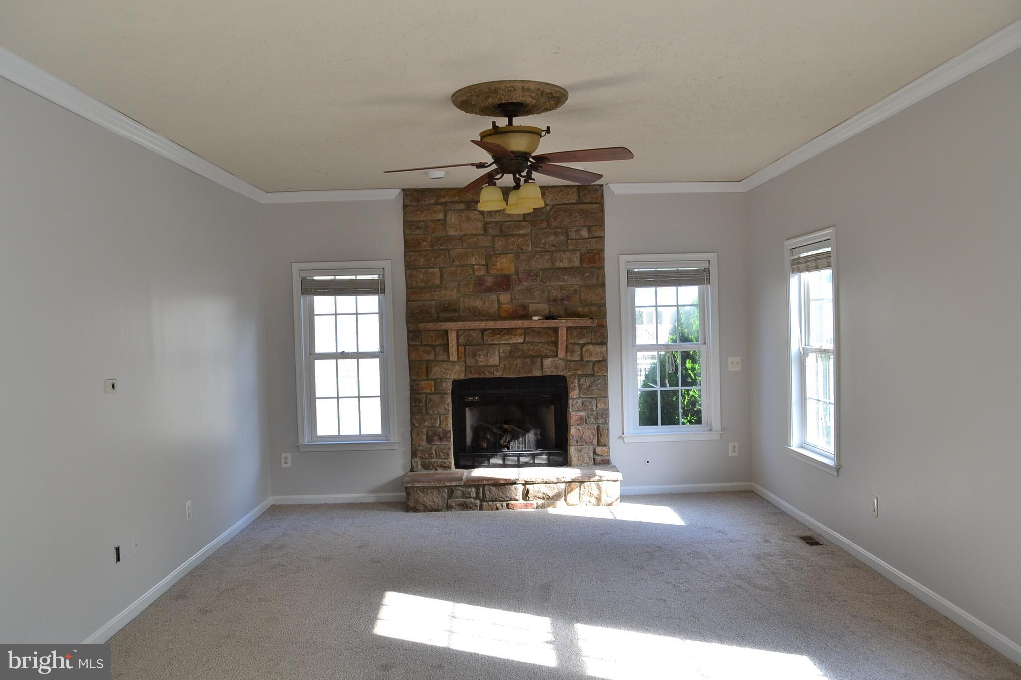 35264 Pheasant Ridge Road Locust Grove, VA 22508 - Photo 7 of 29 Family Room