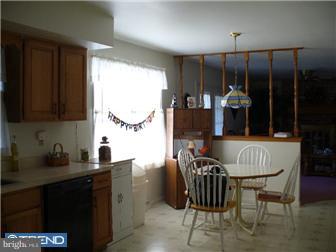 804 Blue Gate Lane Sinking Spring, PA 19608 - Photo 7 of 12 Kitchen