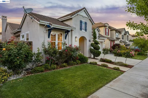 $1,699,000 | 4515 Arce Street, Union City, CA 94587