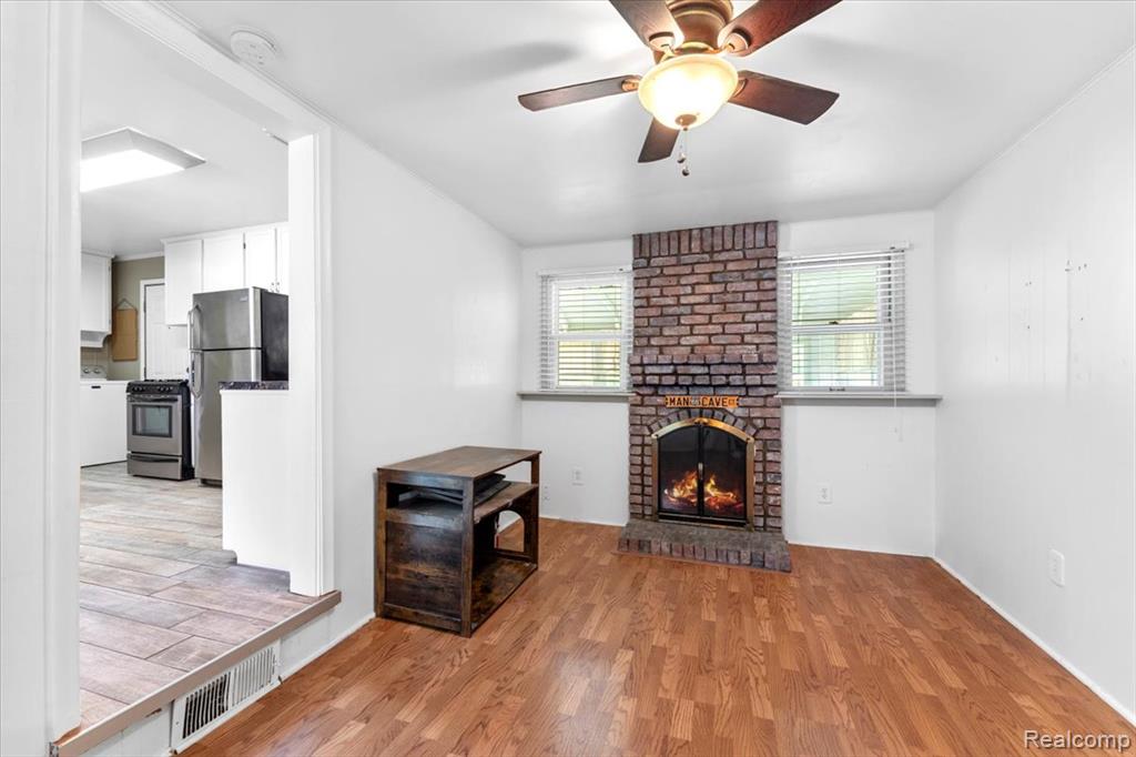 25952 Power Road Farmington Hills, MI 48336 - Photo 18 of 23