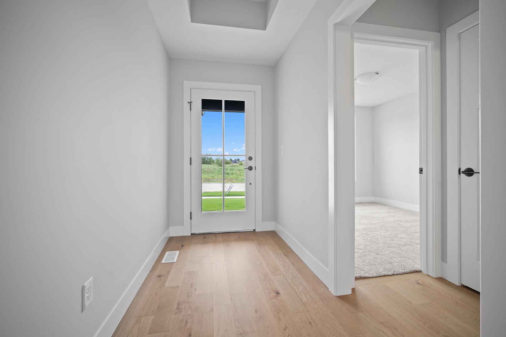 1227 Slate Street Normal, IL 61761 - Photo 3 of 29 Gallery Image 3
