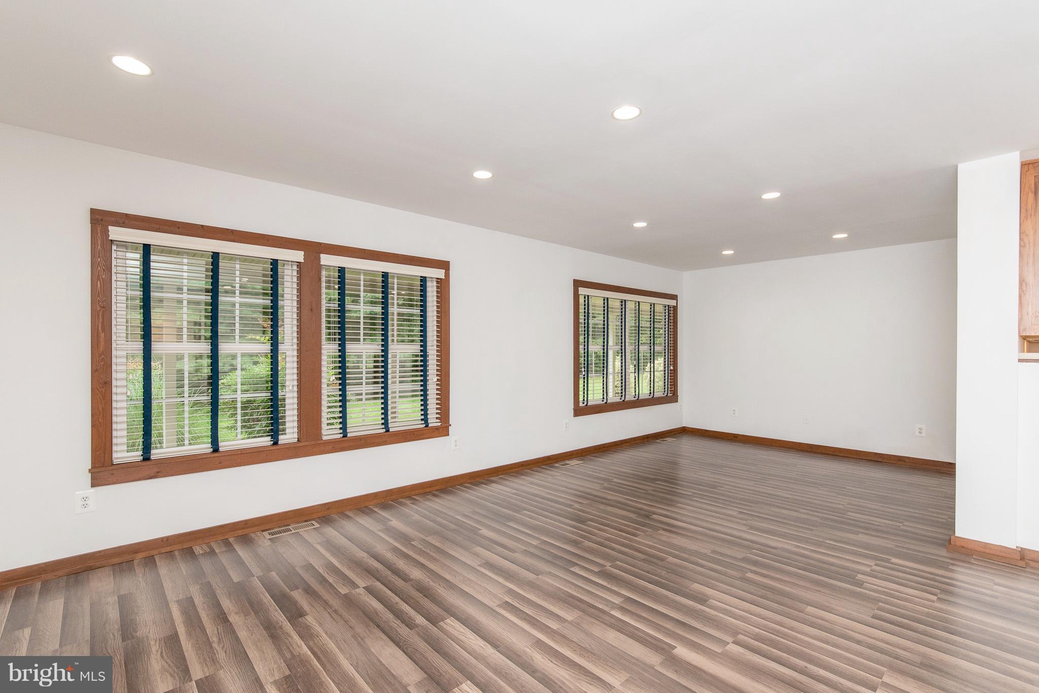 24 Leeland Road Edgewater, MD 21037 - Photo 11 of 30 Family Room