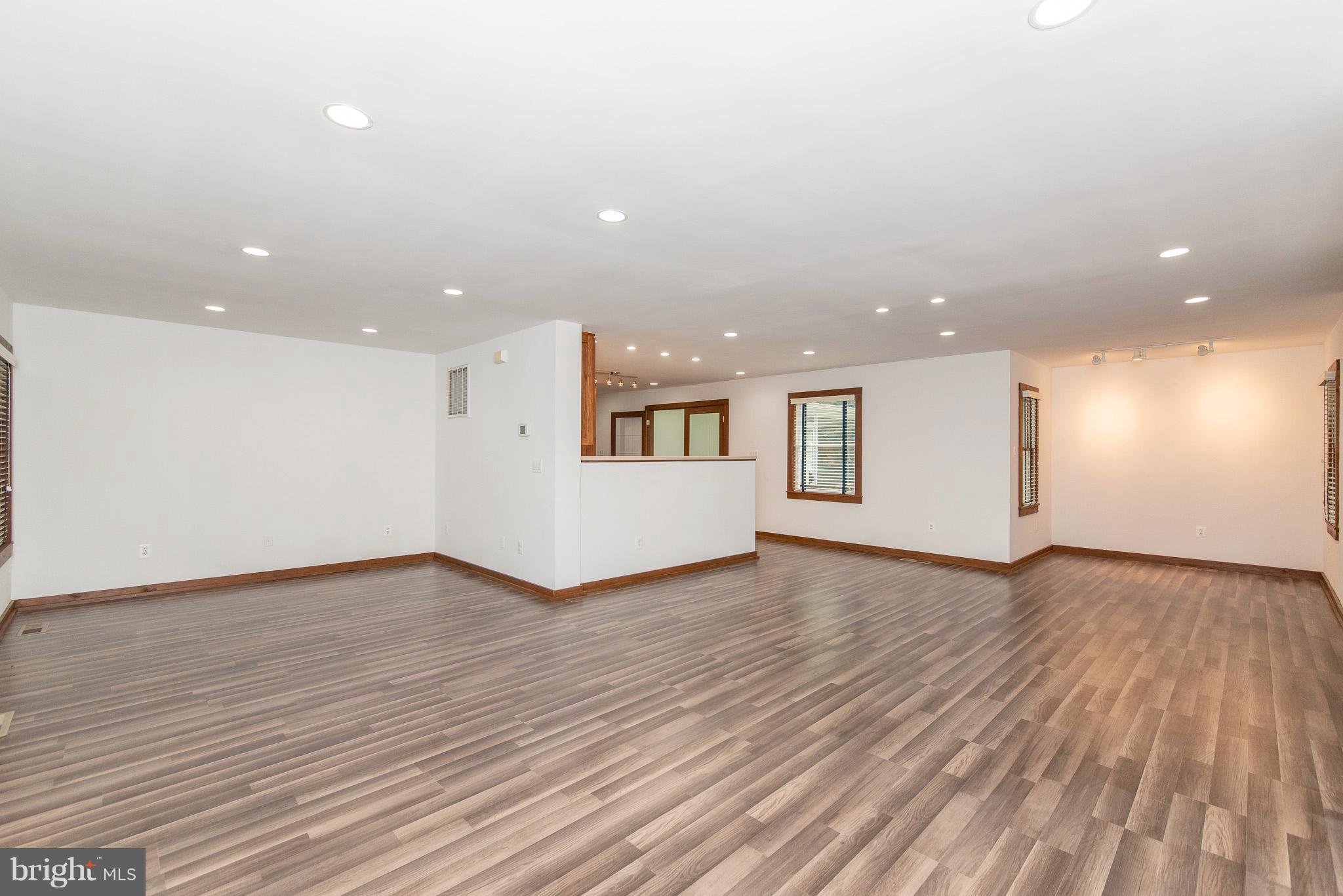 24 Leeland Road Edgewater, MD 21037 - Photo 12 of 30 Family Room