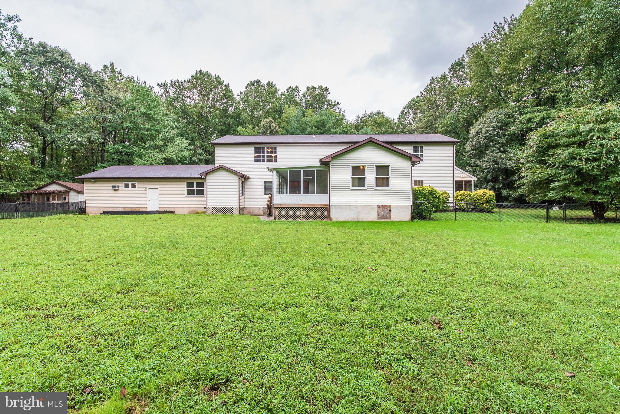 24 Leeland Road Edgewater, MD 21037 - Photo 27 of 30 Exterior (Rear)