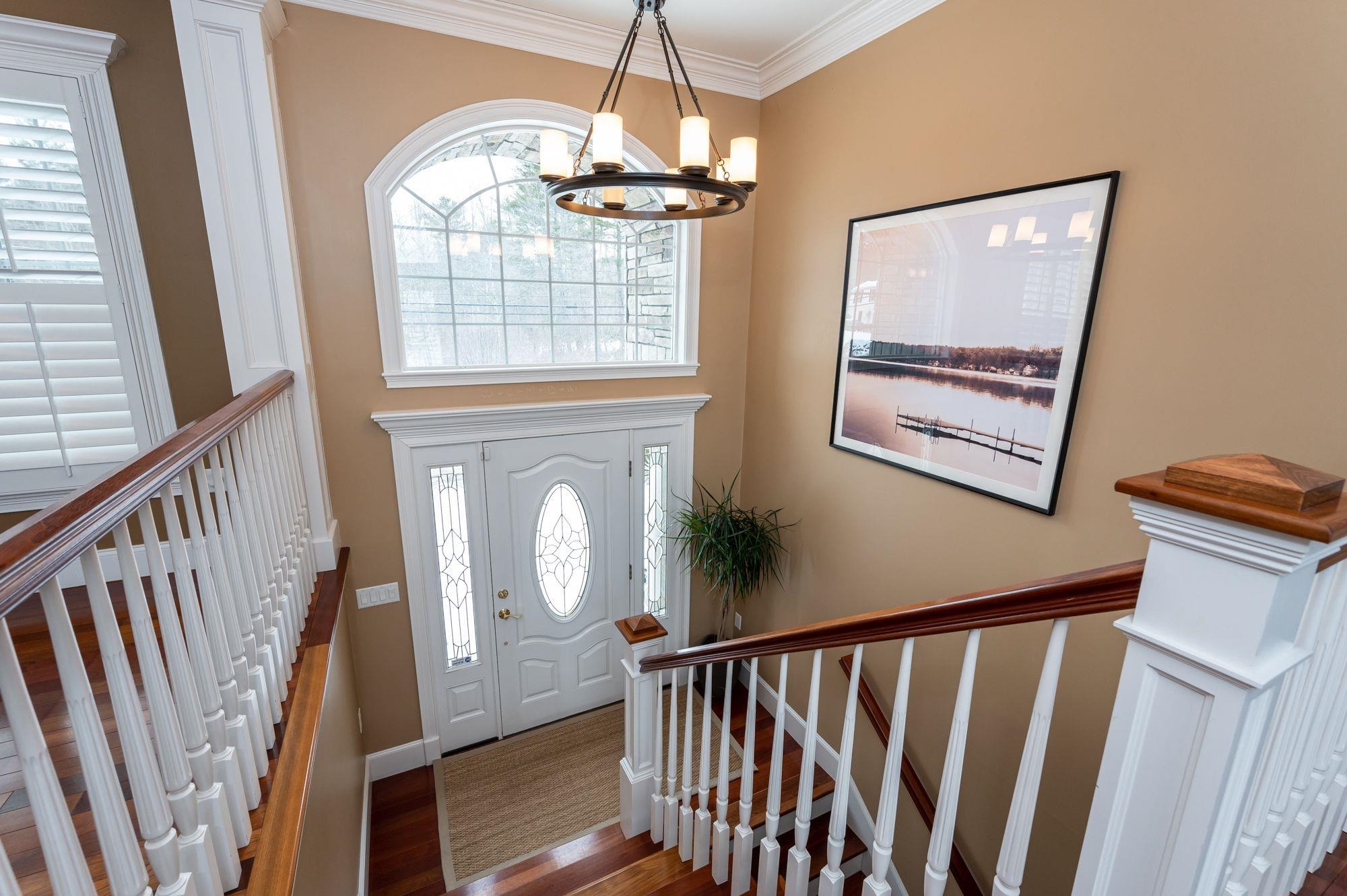 81 Chester Road Derry, NH 03038 - Photo 11 of 40