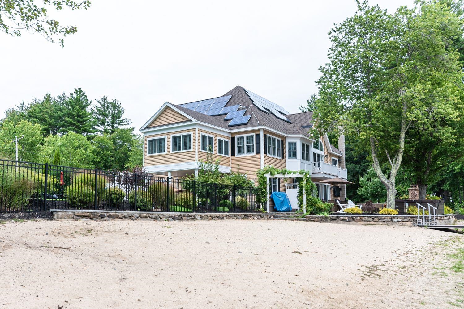 81 Chester Road Derry, NH 03038 - Photo 6 of 40