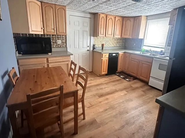 $849,900 | 45-47 Park Street, Rockland, MA 02370