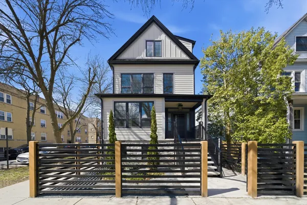 $1,399,999 | 4500 North St Louis Avenue, Chicago, IL 60625
