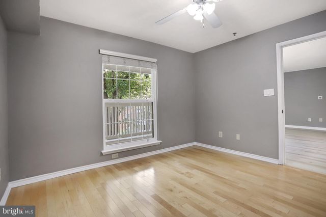 $375,000 | 1504 Lincoln Way, Unit 101, McLean, VA 22102