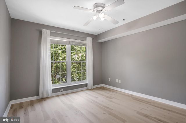 $375,000 | 1504 Lincoln Way, Unit 101, McLean, VA 22102